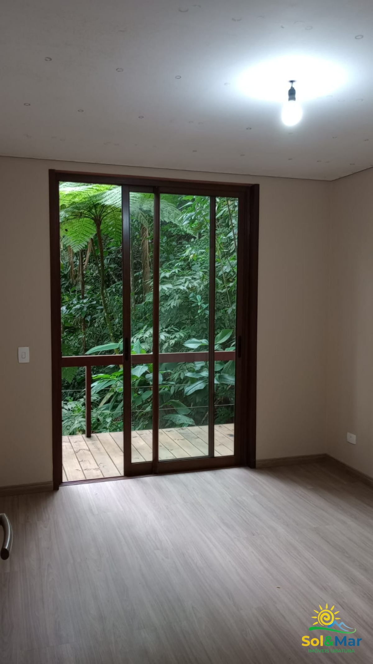 Casa à venda com 3 quartos, 107m² - Foto 11