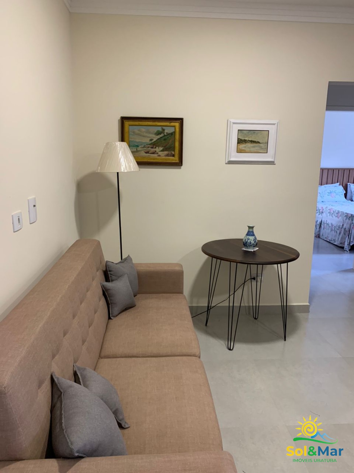 Apartamento à venda com 2 quartos, 70m² - Foto 2