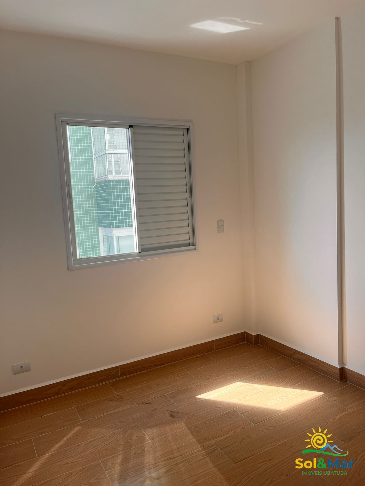 Apartamento à venda com 2 quartos, 70m² - Foto 4