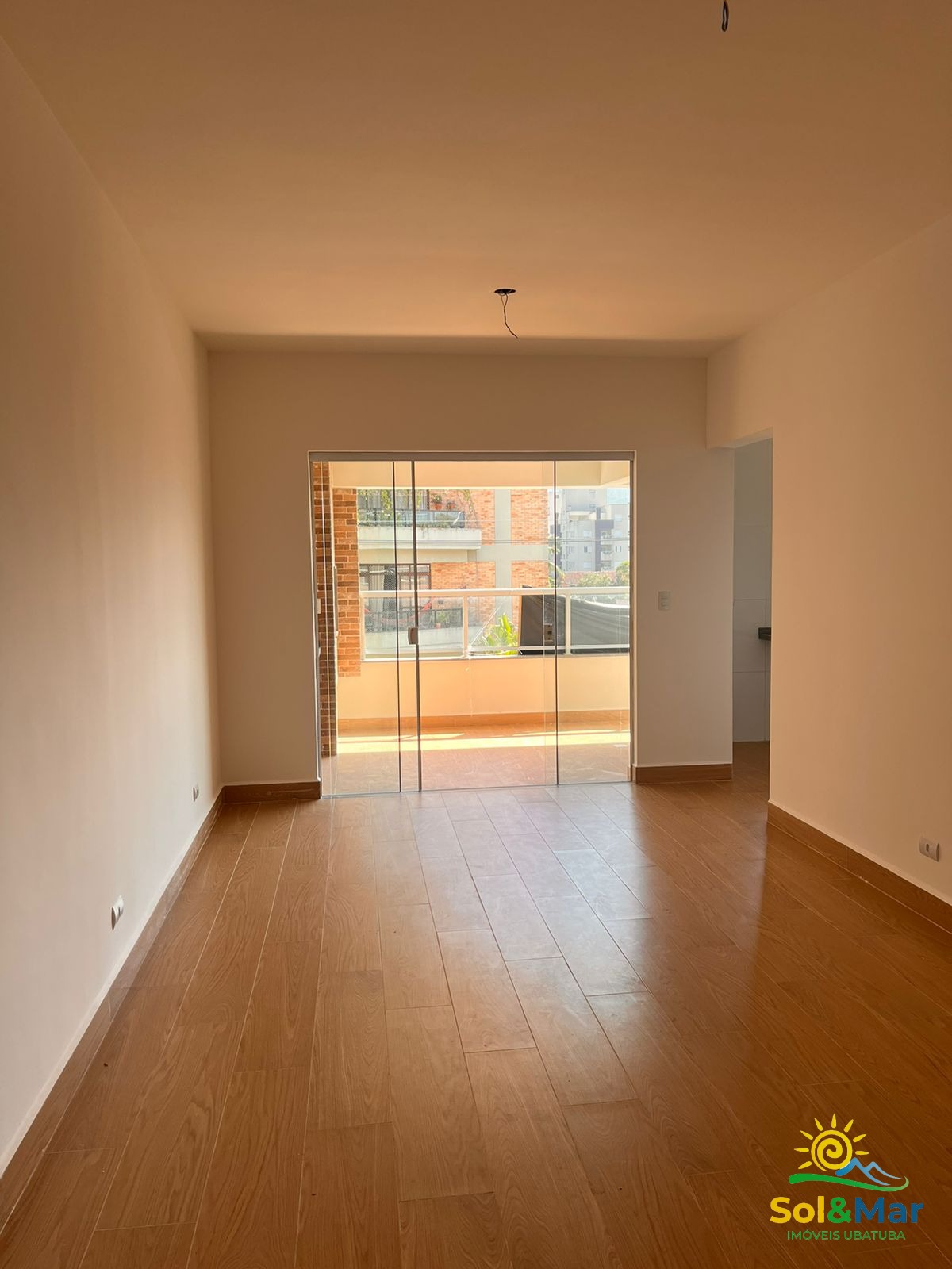 Apartamento à venda com 2 quartos, 70m² - Foto 1