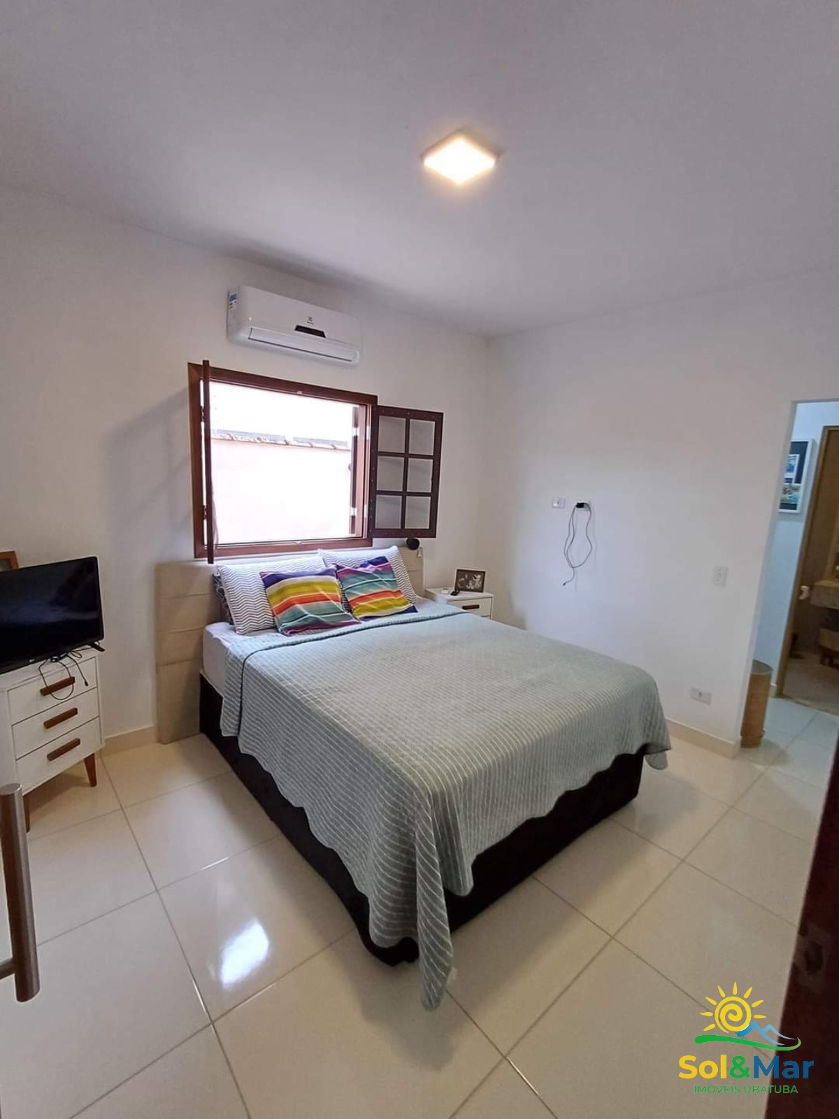 Casa à venda com 4 quartos, 170m² - Foto 12